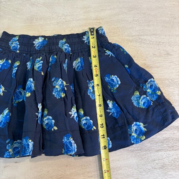 Abercrombie Puffy/ Full Navy Mini Skirt w/ Blue Floral Print Girls Large - Picture 7 of 8